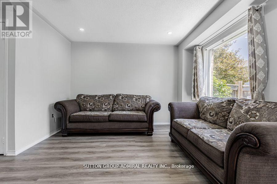 Property at 88 WICKSTEAD COURT image 3
