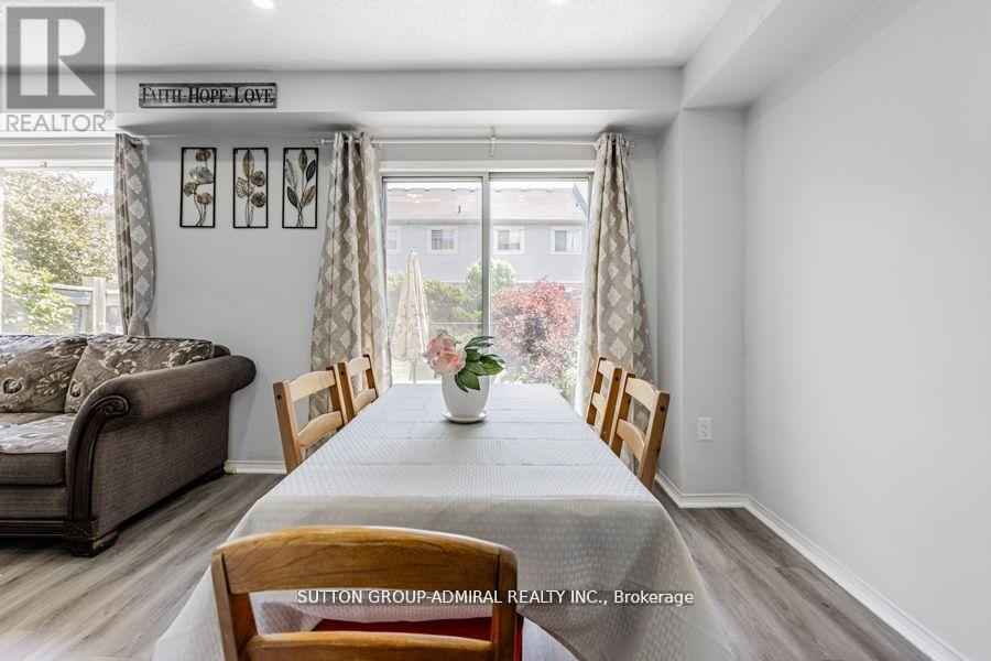 Property at 88 WICKSTEAD COURT image 5