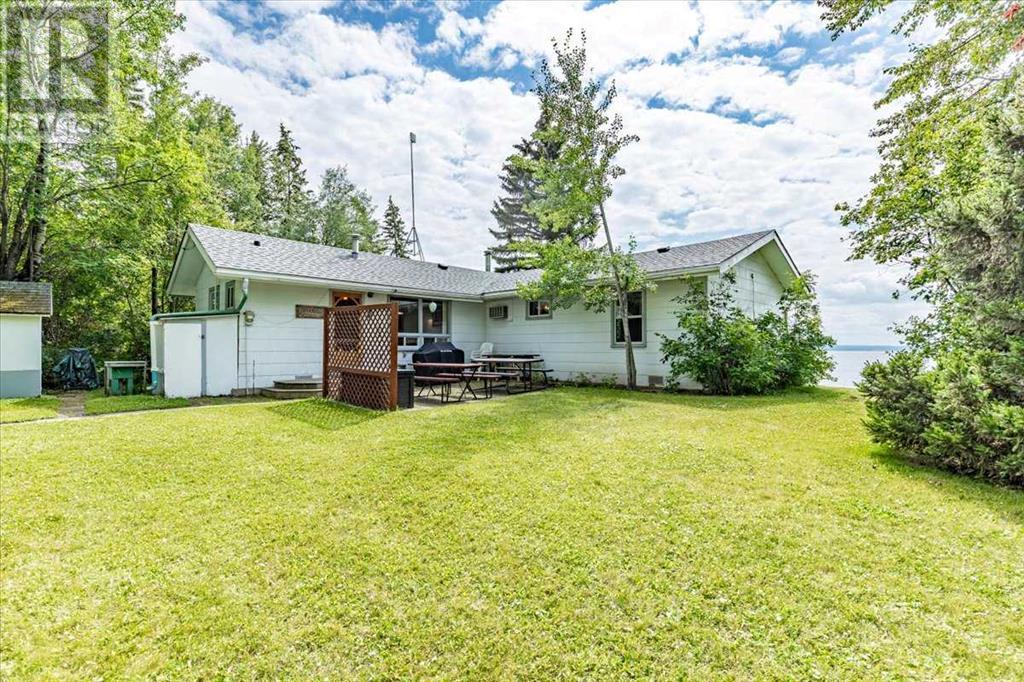 Property at 59 Beach Avenue image 2
