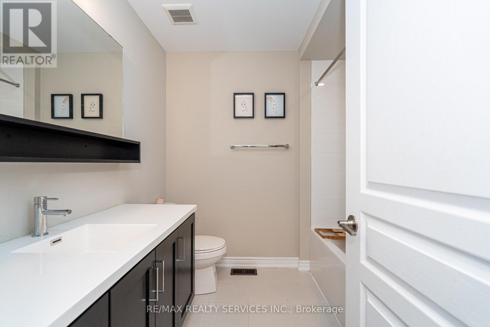 122 - 1890 Rymal Road E, Hamilton, Ontario  L0R 1P0 - Photo 38 - X12315817
