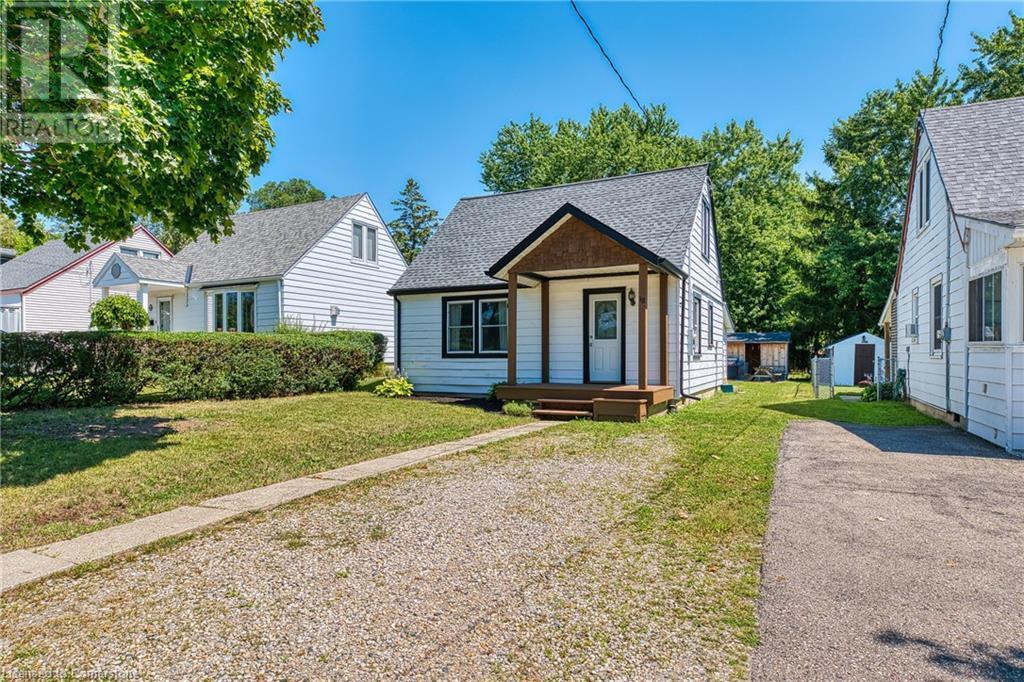 Property at 38 OAK Street image 4