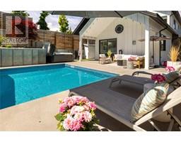 765 Barnaby Road, kelowna, British Columbia