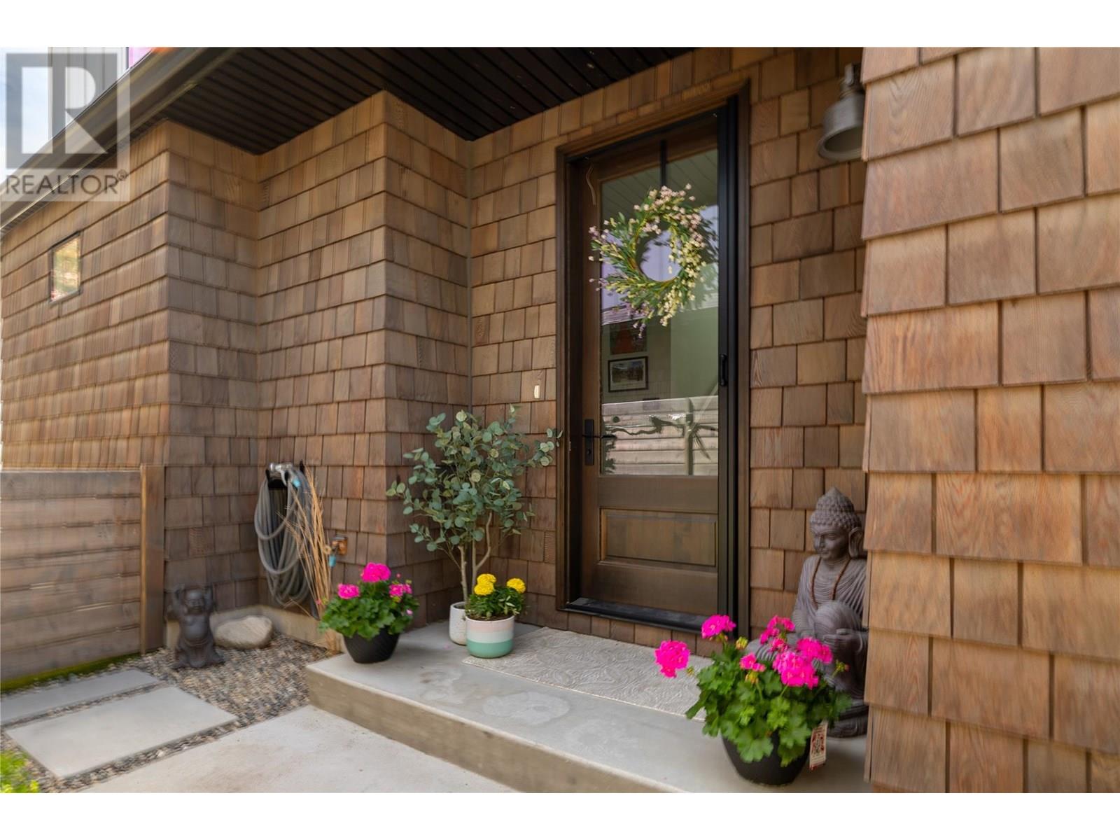 765 Barnaby Road Kelowna Photo 42