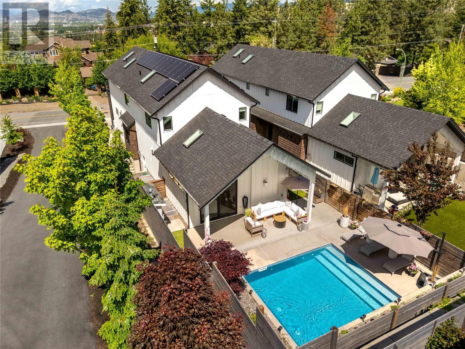 765 Barnaby Road Kelowna Photo 44