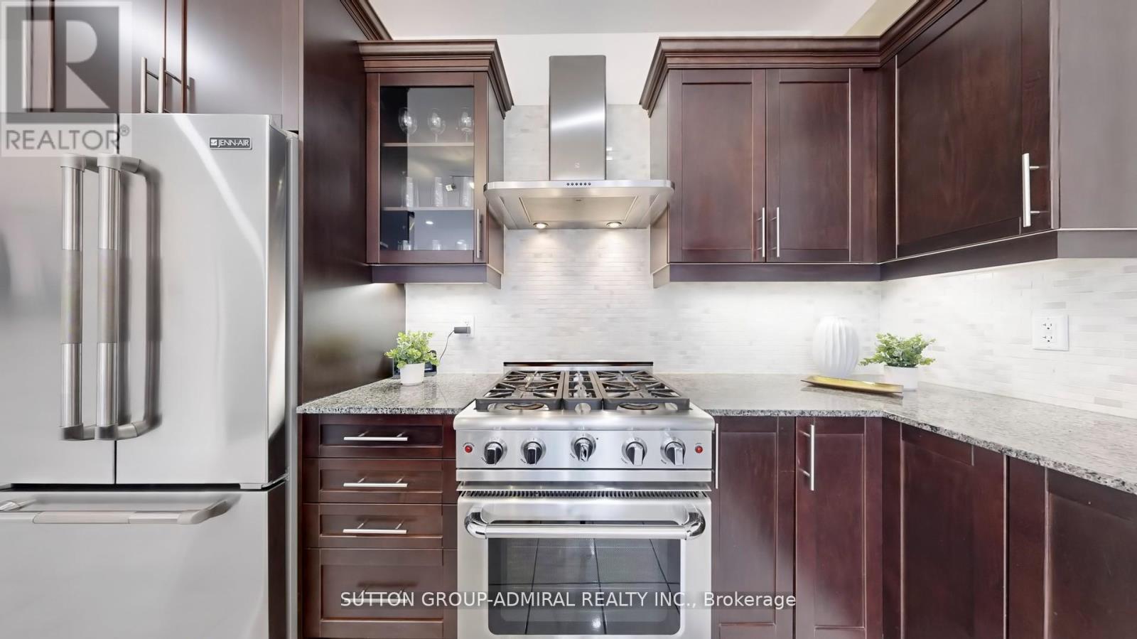 186 Ascalon Drive, Vaughan, Ontario  L6A 0M8 - Photo 16 - N12315903