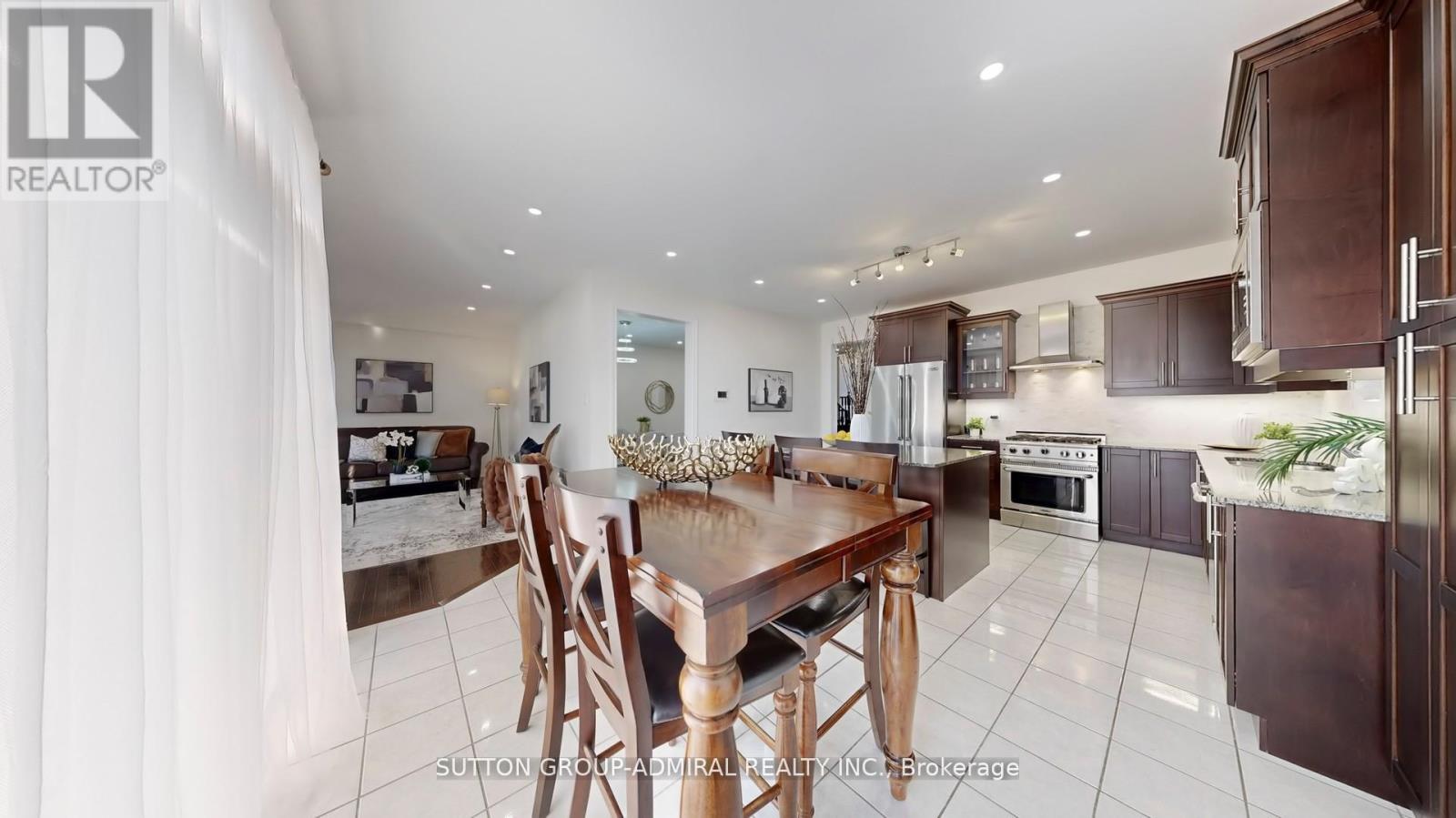186 Ascalon Drive, Vaughan, Ontario  L6A 0M8 - Photo 18 - N12315903