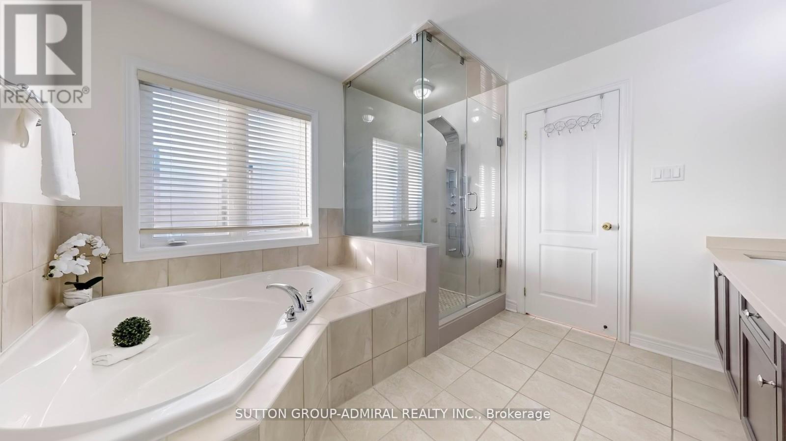 186 Ascalon Drive, Vaughan, Ontario  L6A 0M8 - Photo 23 - N12315903