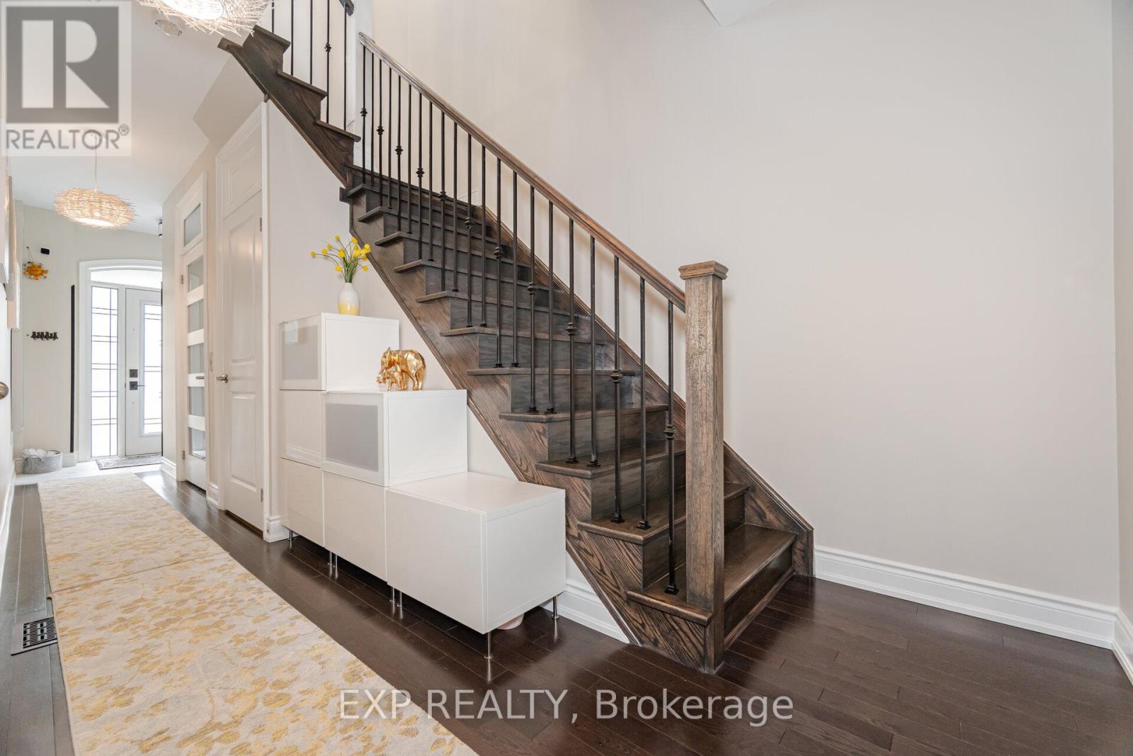 Property at 54 INGLESIDE STREET image 5