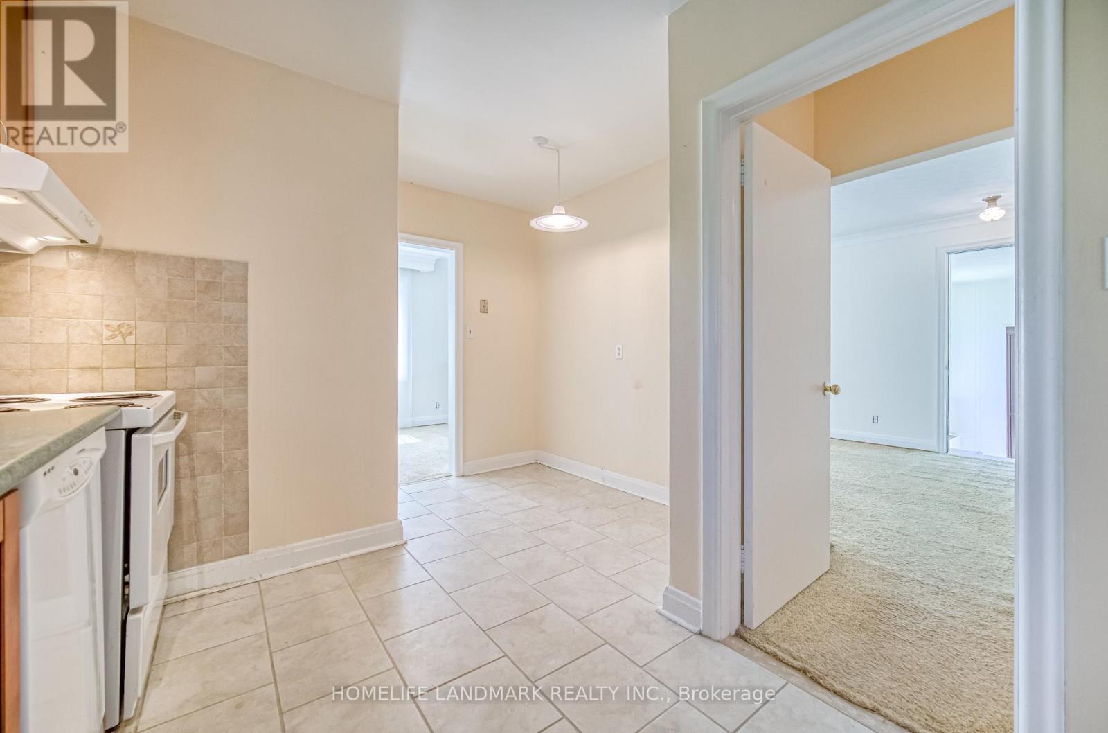 425 Maple Grove Drive, Oakville, Ontario  L6J 4V8 - Photo 12 - W12315904