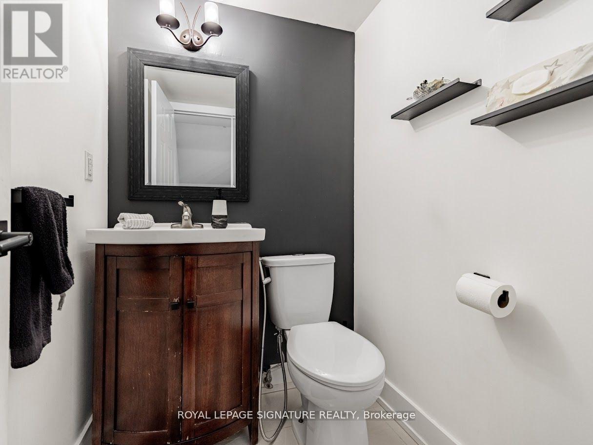 13 - 1211 Parkwest Place, Mississauga, Ontario  L5E 3J3 - Photo 14 - W12315962