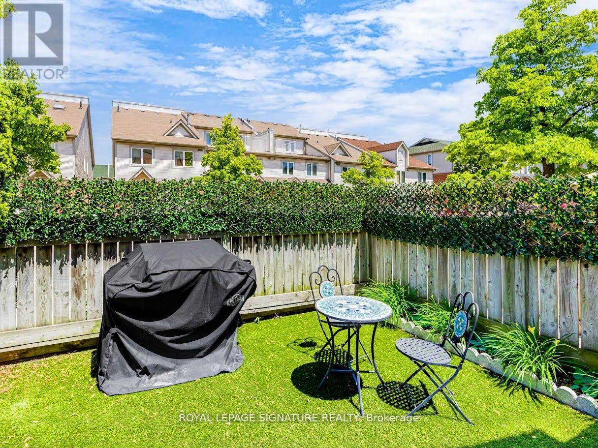 13 - 1211 Parkwest Place, Mississauga, Ontario  L5E 3J3 - Photo 26 - W12315962