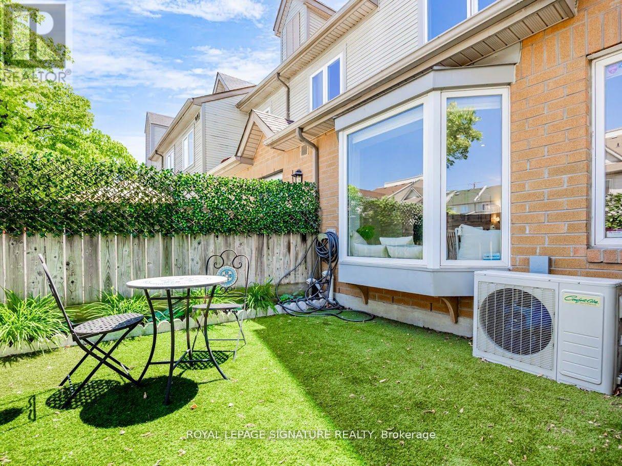 13 - 1211 Parkwest Place, Mississauga, Ontario  L5E 3J3 - Photo 27 - W12315962