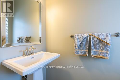 41 - 1924 Cedarhollow Boulevard, London North, Ontario  N5X 0K3 - Photo 19 - X12315978