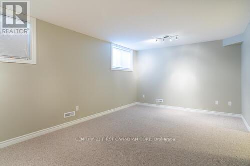 41 - 1924 Cedarhollow Boulevard, London North, Ontario  N5X 0K3 - Photo 34 - X12315978