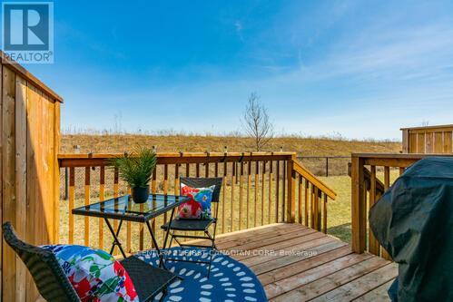 41 - 1924 Cedarhollow Boulevard, London North, Ontario  N5X 0K3 - Photo 38 - X12315978