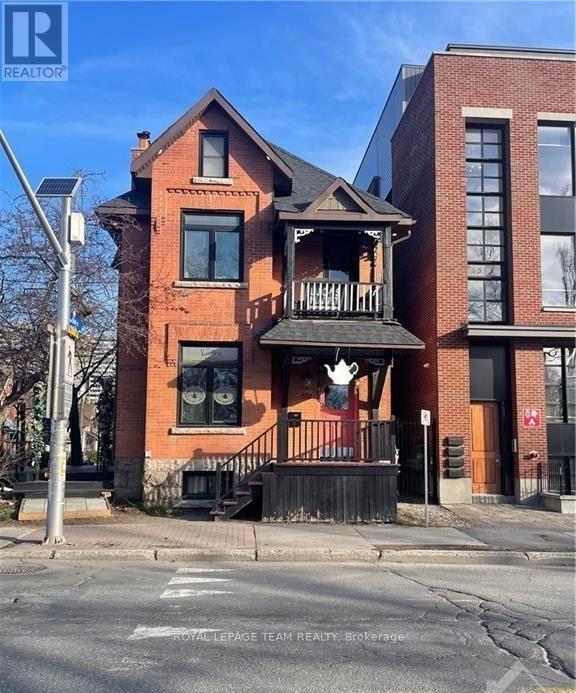 551 SOMERSET STREET W, Ottawa, Ontario