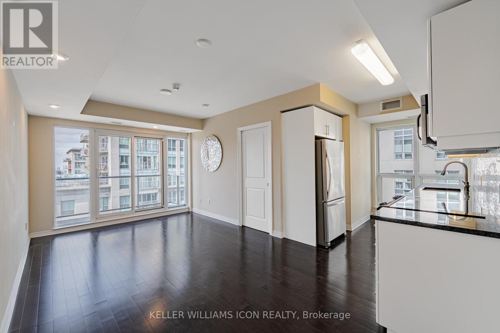 2209 - 195 Besserer Street, Ottawa, Ontario  K1N 0B6 - Photo 6 - X12315852