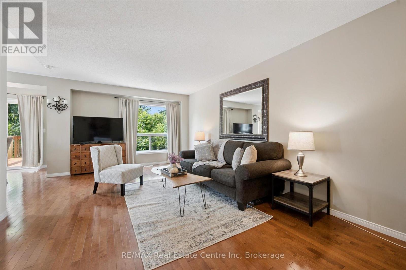Property at 10 EUGENE DRIVE image 3
