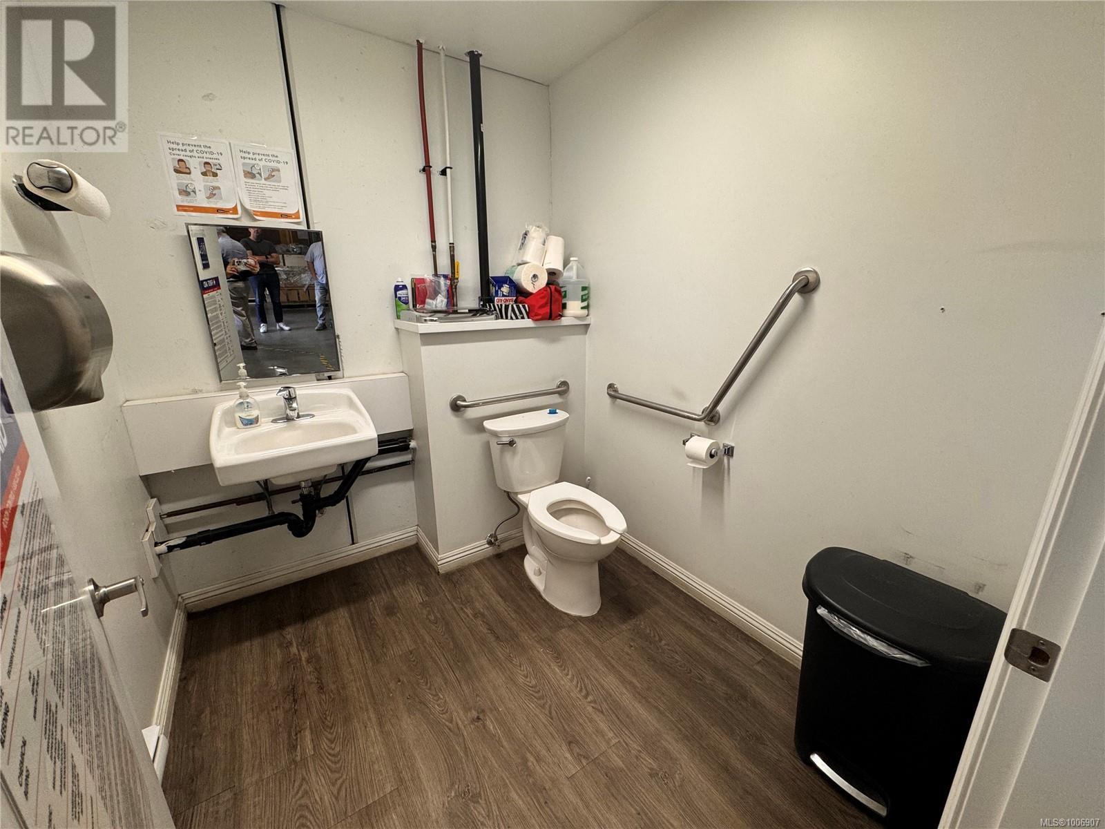 3303b Tennyson Ave, Saanich, British Columbia  V8Z 3P5 - Photo 12 - 1006907