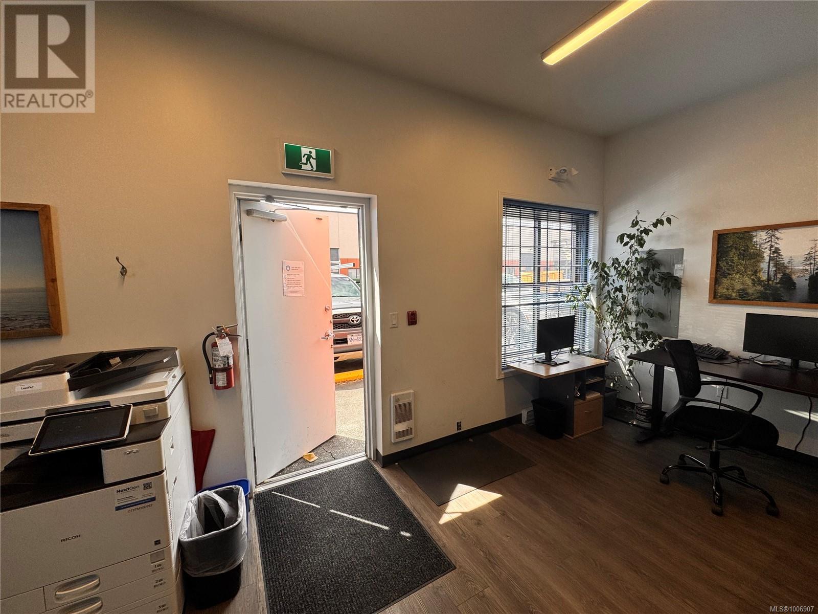 3303b Tennyson Ave, Saanich, British Columbia  V8Z 3P5 - Photo 9 - 1006907