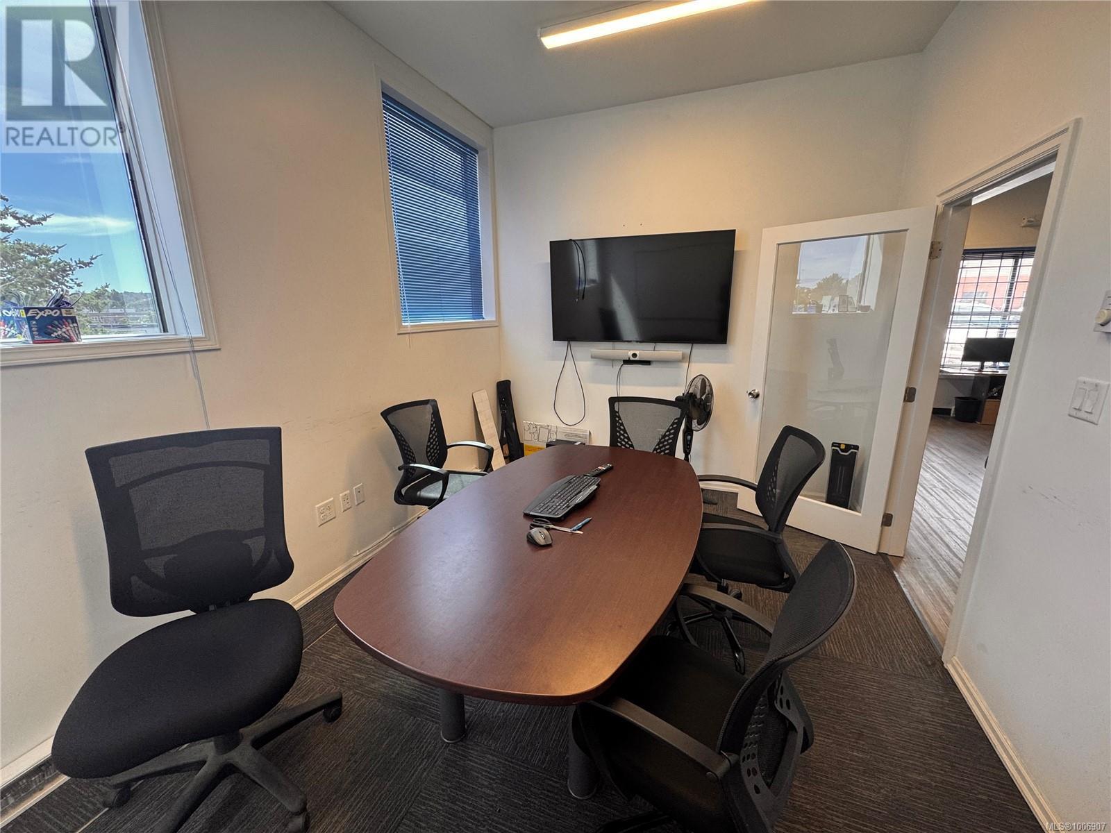 3303b Tennyson Ave, Saanich, British Columbia  V8Z 3P5 - Photo 10 - 1006907