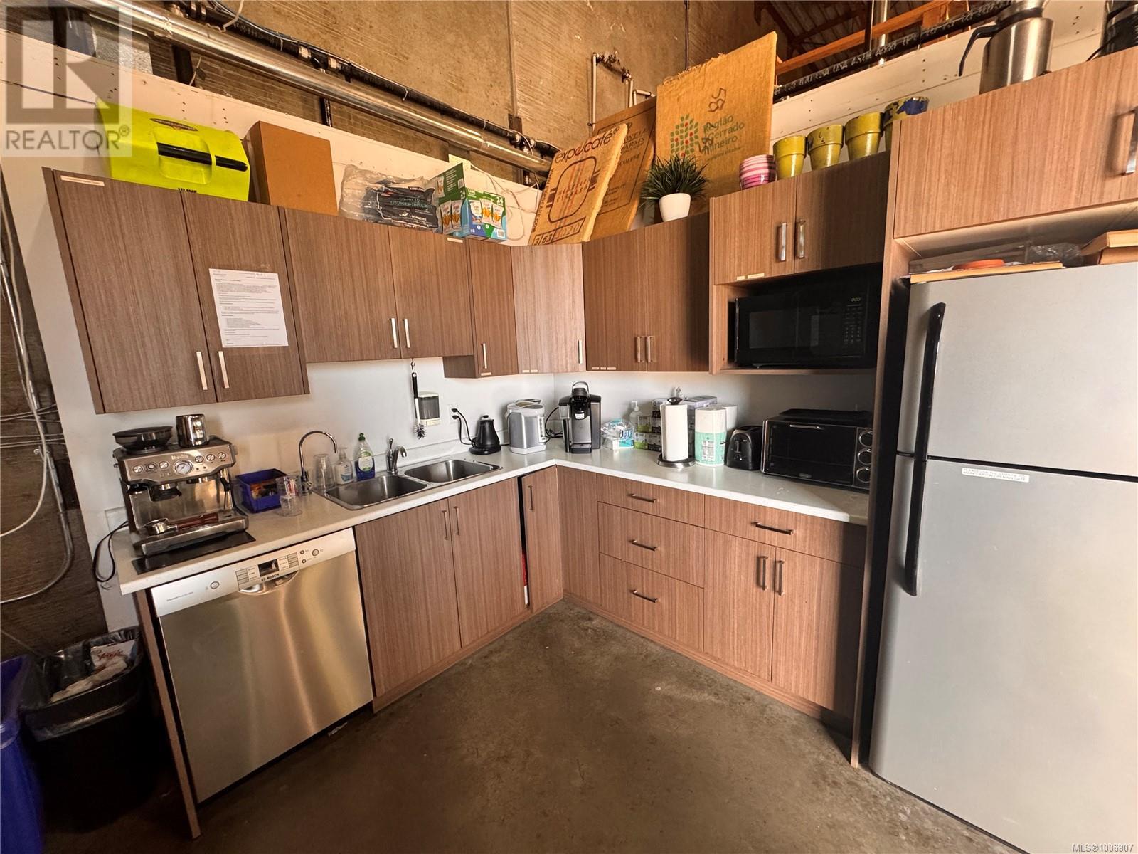 3303b Tennyson Ave, Saanich, British Columbia  V8Z 3P5 - Photo 13 - 1006907