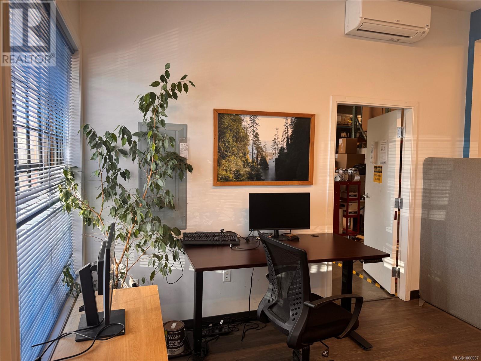 3303b Tennyson Ave, Saanich, British Columbia  V8Z 3P5 - Photo 8 - 1006907