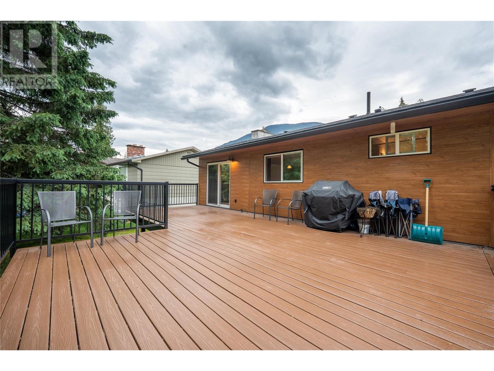 109 Colbeck Road, Revelstoke, British Columbia  V0E 2S0 - Photo 42 - 10350625