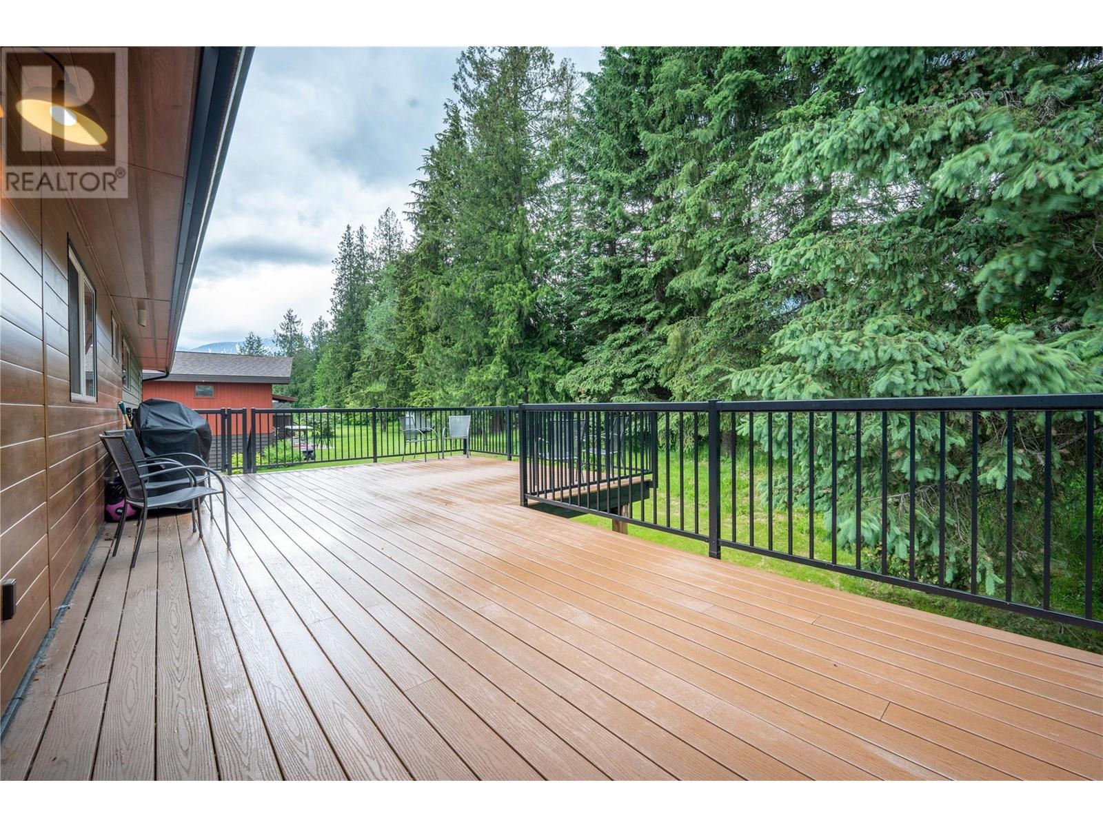109 Colbeck Road, Revelstoke, British Columbia  V0E 2S0 - Photo 44 - 10350625