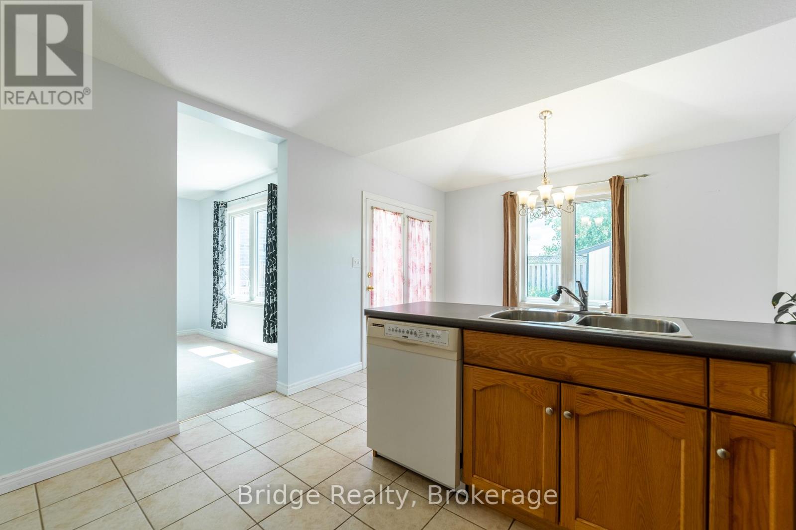 551 Ontario Street, Woodstock, Ontario  N4V 1H2 - Photo 14 - X12316099