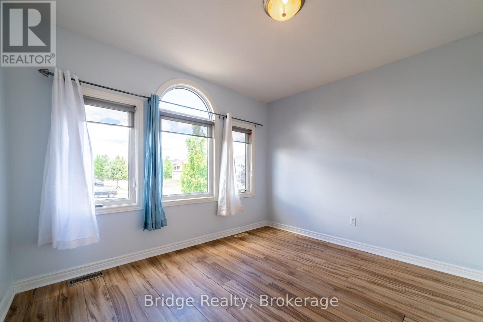 551 Ontario Street, Woodstock, Ontario  N4V 1H2 - Photo 30 - X12316099