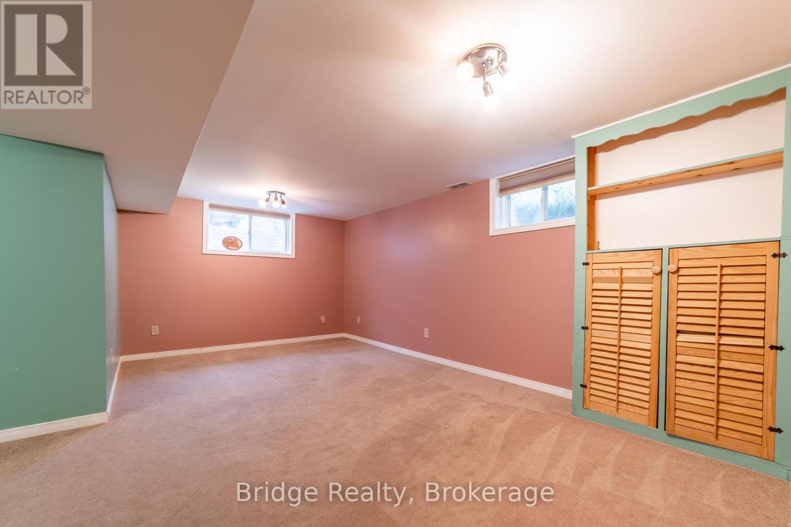 551 Ontario Street, Woodstock, Ontario  N4V 1H2 - Photo 32 - X12316099