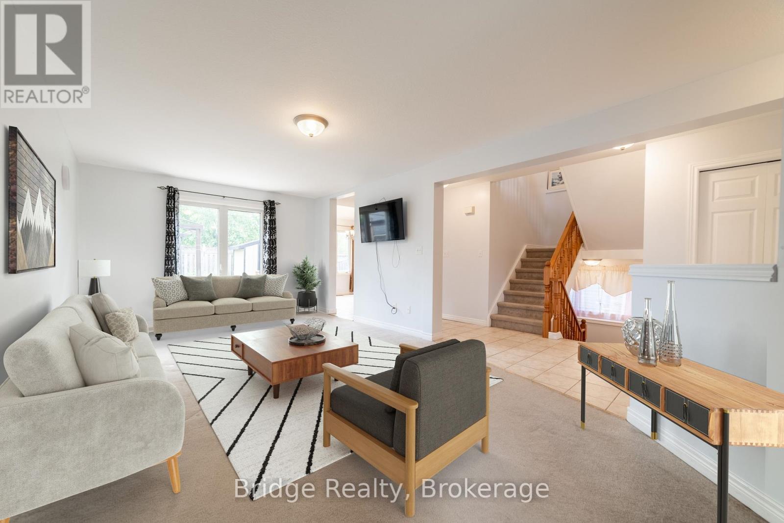 551 Ontario Street, Woodstock, Ontario  N4V 1H2 - Photo 8 - X12316099