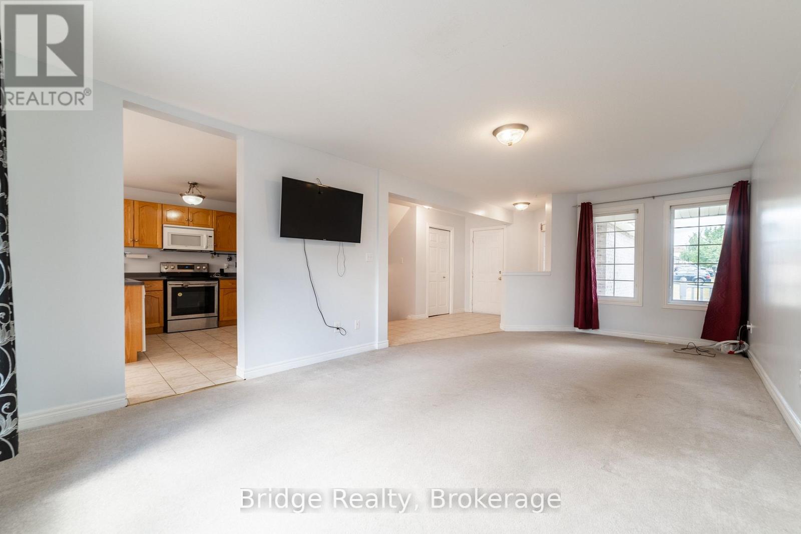 551 Ontario Street, Woodstock, Ontario  N4V 1H2 - Photo 9 - X12316099