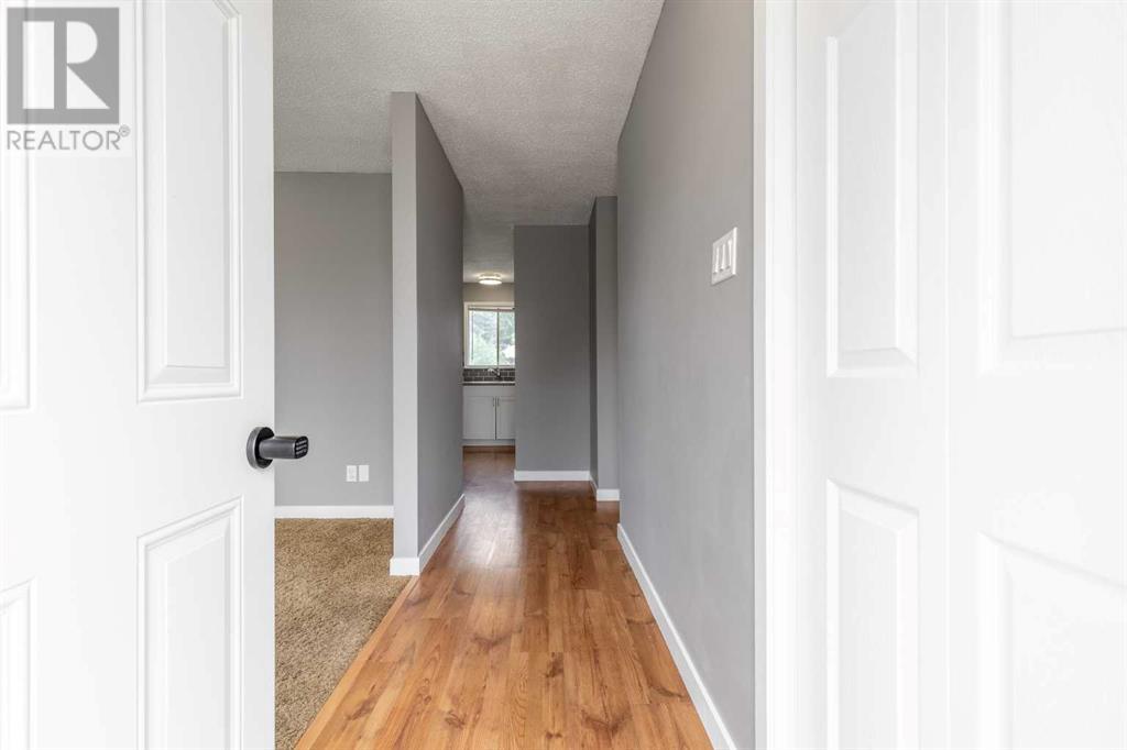 Property at 75 Pensacola Court W image 5