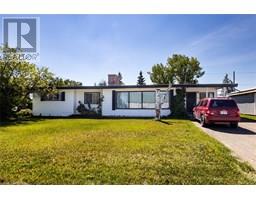 1325 115 Avenue, dawson creek, British Columbia