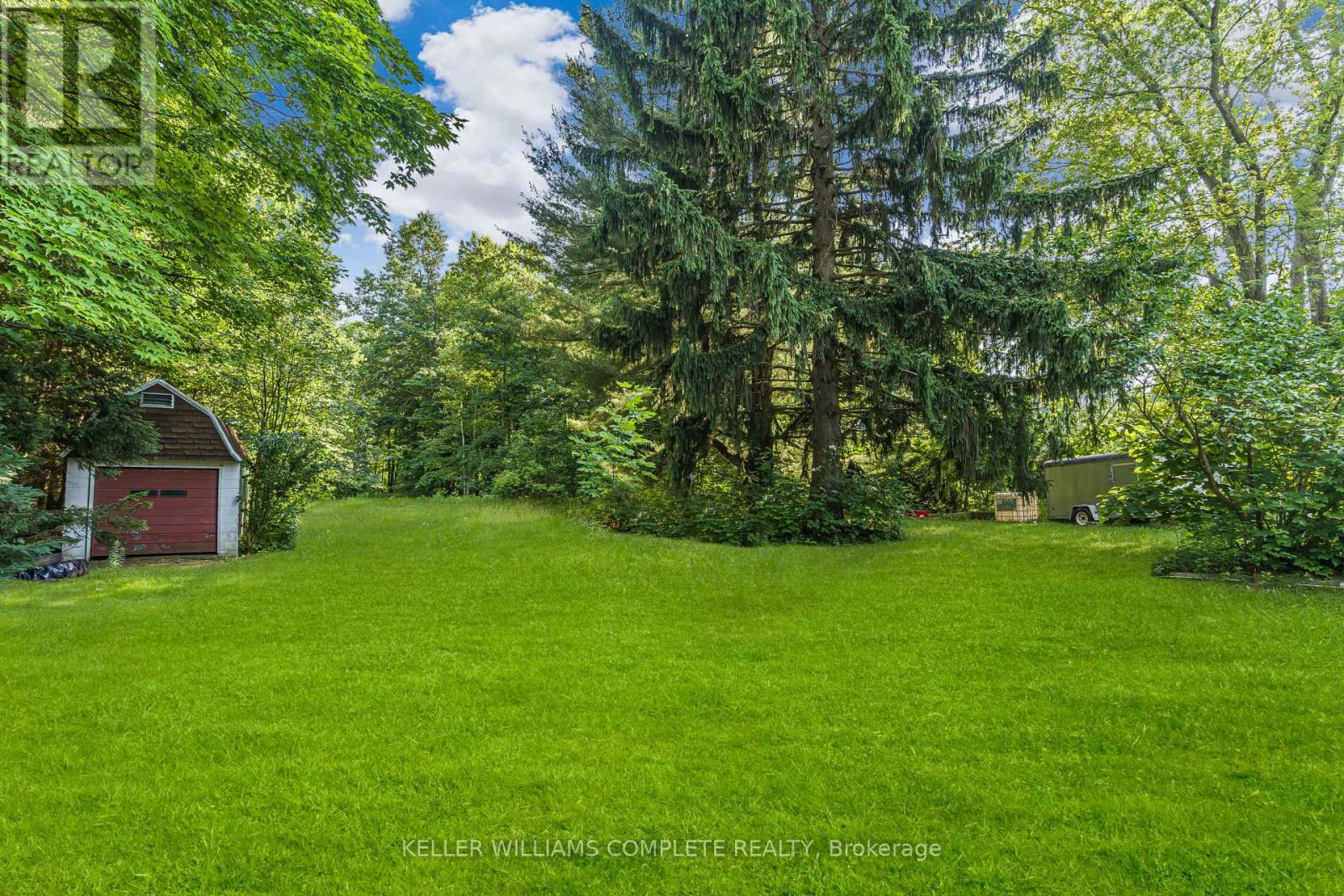 150 Merritt Road, Pelham (Fonthill), Ontario  L3B 5N5 - Photo 11 - X12316092