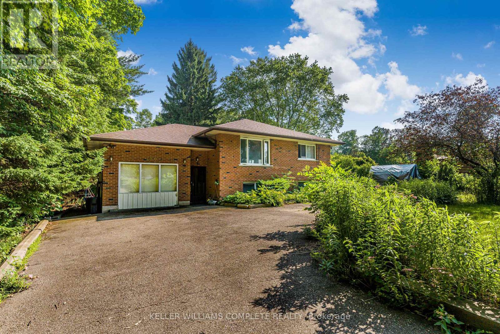 150 Merritt Road, Pelham, Ontario  L3B 5N5 - Photo 2 - X12316092