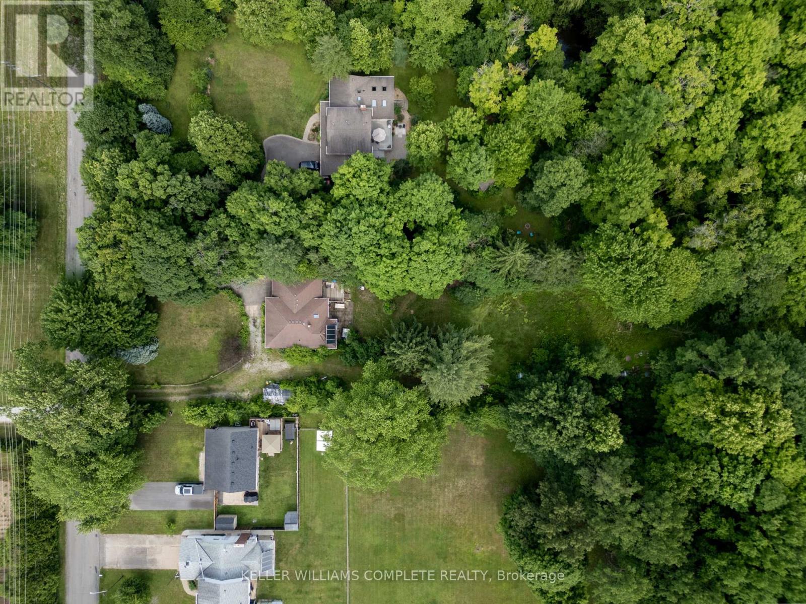 150 Merritt Road, Pelham (Fonthill), Ontario  L3B 5N5 - Photo 6 - X12316092