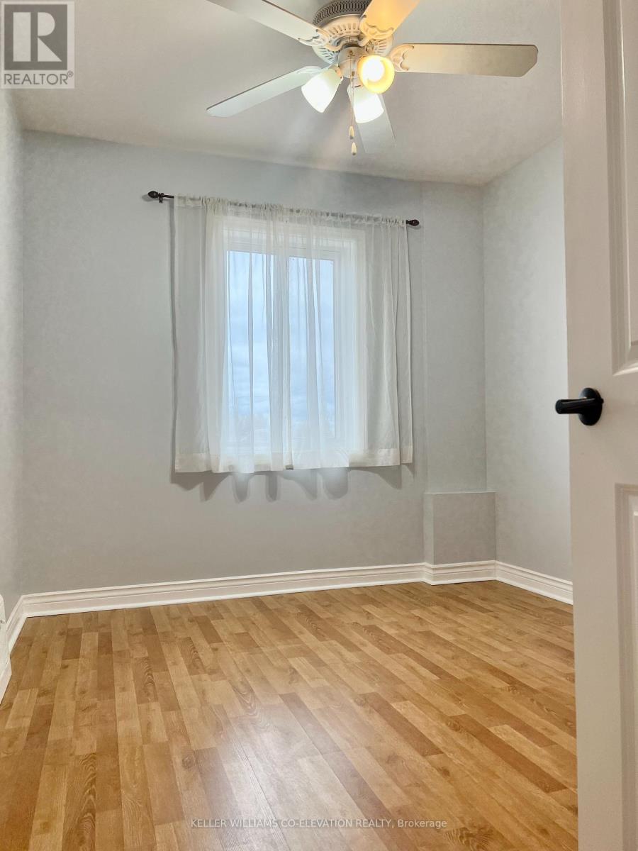 8 Porter Avenue, Toronto, Ontario  M6N 2G9 - Photo 15 - W12315984