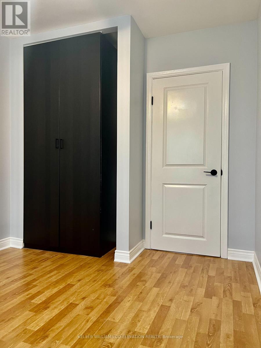 8 Porter Avenue, Toronto, Ontario  M6N 2G9 - Photo 16 - W12315984