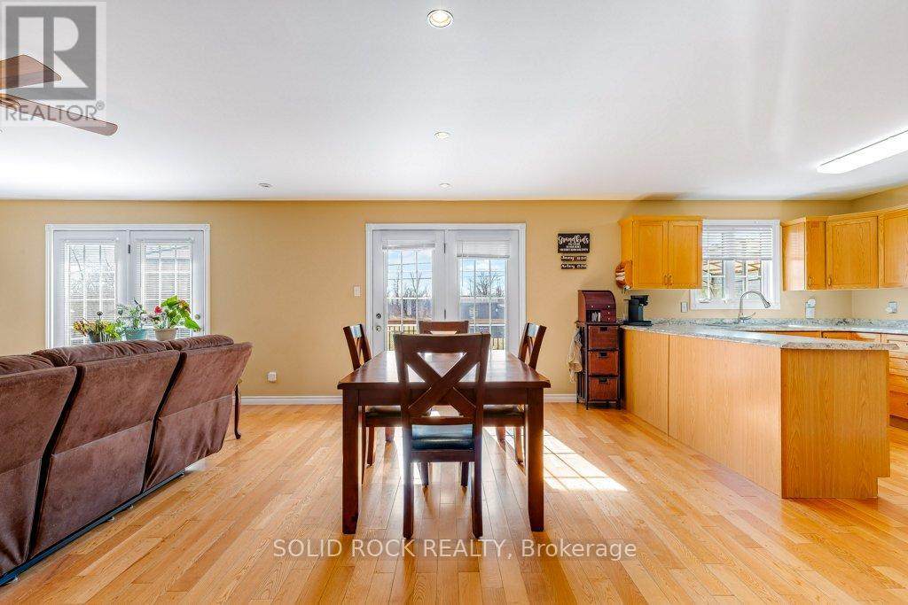 9 Grove Street, South Dundas, Ontario  K0E 1K0 - Photo 13 - X12316050