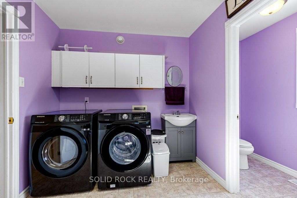 9 Grove Street, South Dundas, Ontario  K0E 1K0 - Photo 18 - X12316050