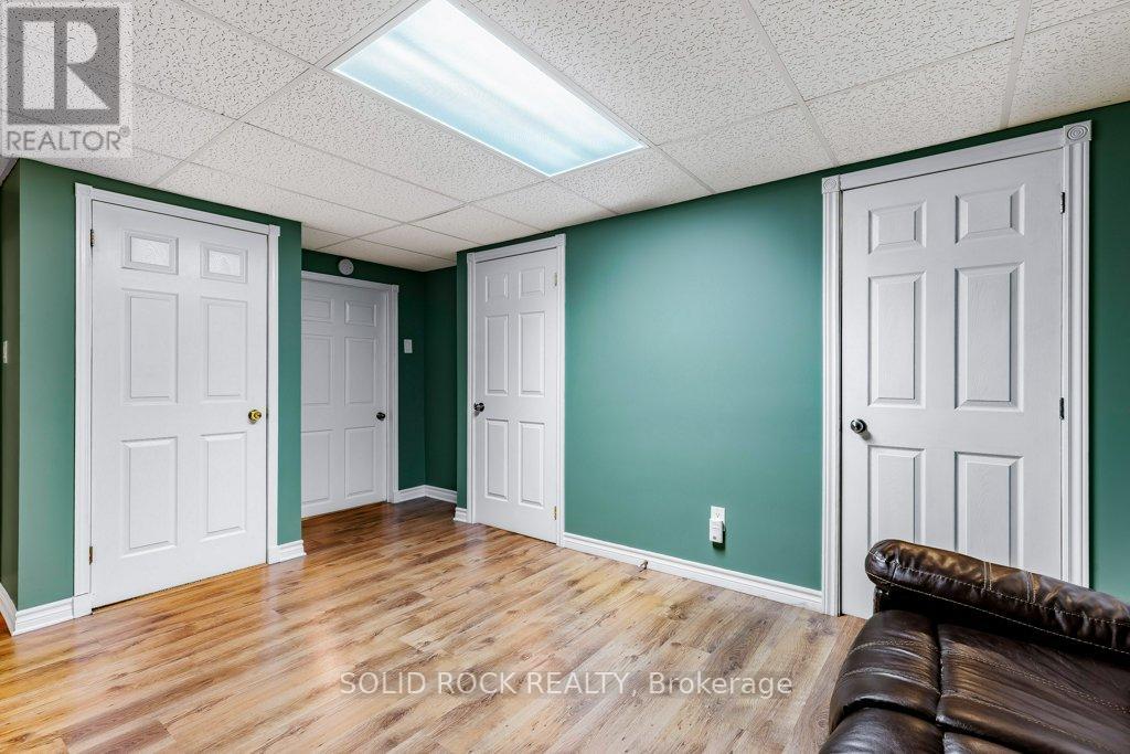 9 Grove Street, South Dundas, Ontario  K0E 1K0 - Photo 25 - X12316050