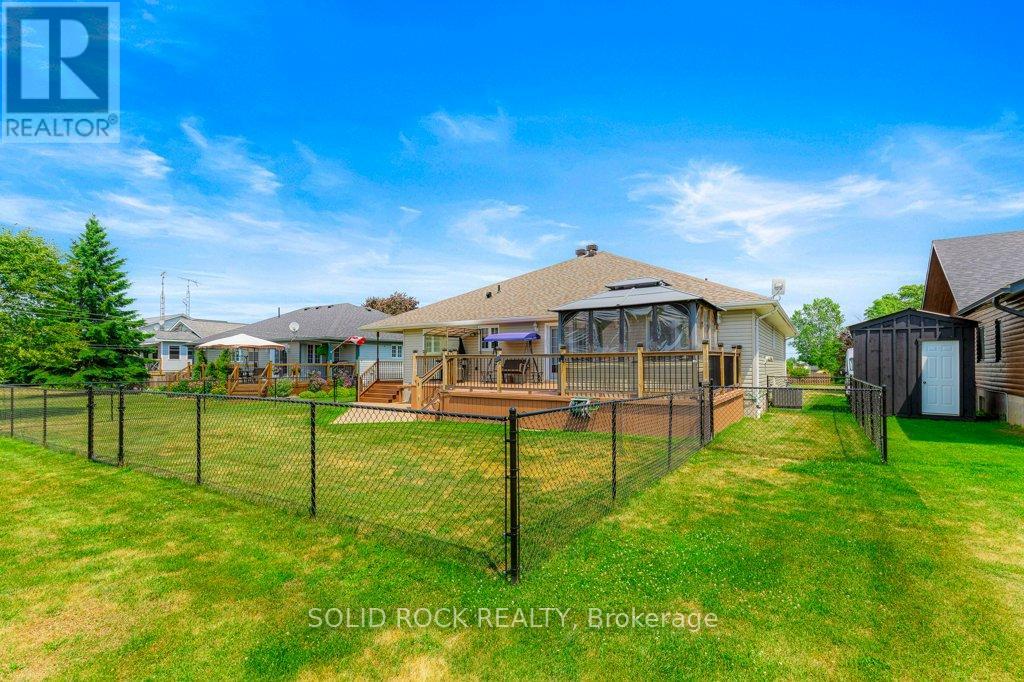 9 Grove Street, South Dundas, Ontario  K0E 1K0 - Photo 3 - X12316050