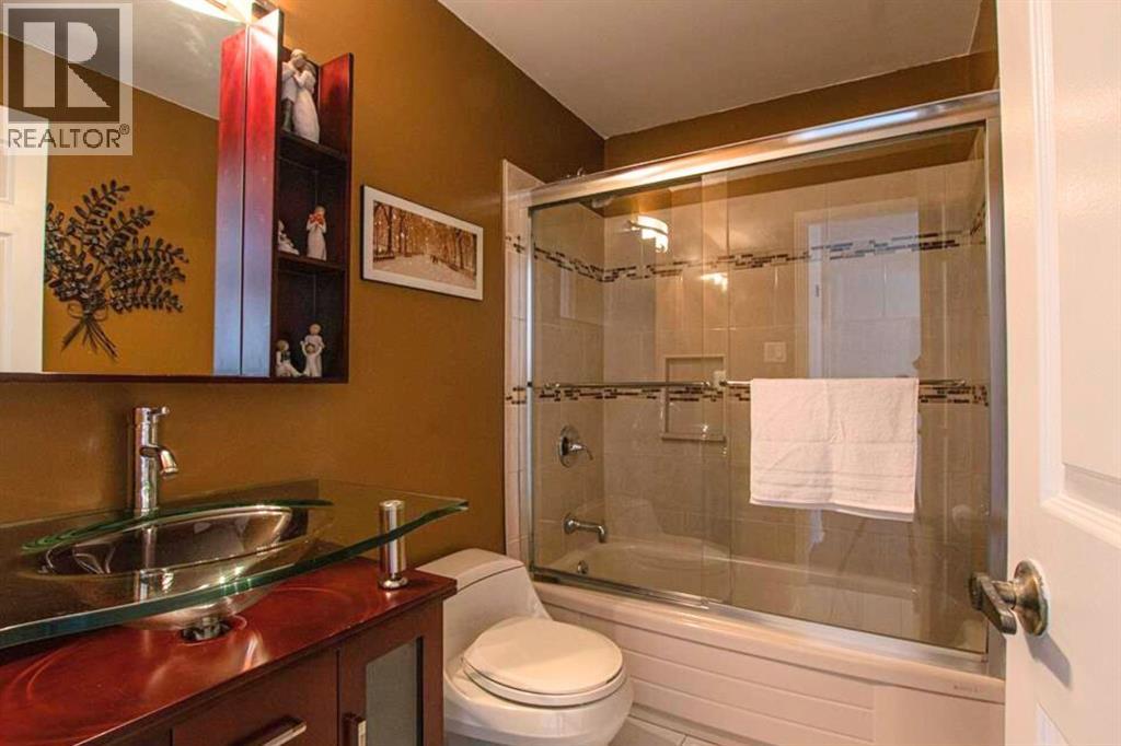 1500 Venetian Boulevard Unit# W-18, Point Edward, Ontario  N7T 7W4 - Photo 12 - 25019293