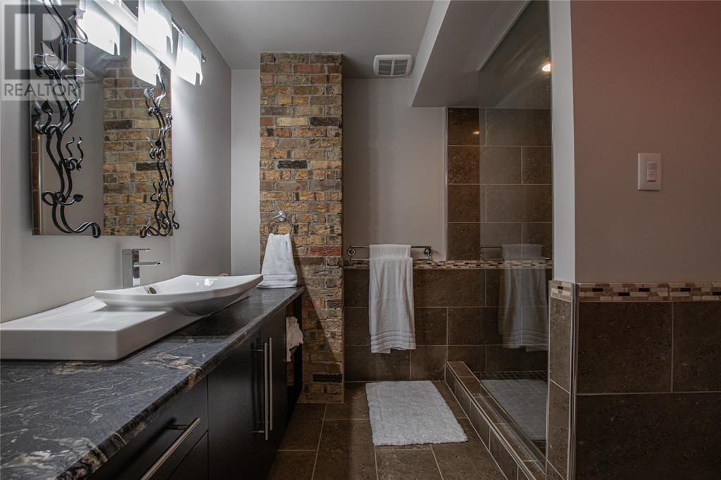 1500 Venetian Boulevard Unit# W-18, Point Edward, Ontario  N7T 7W4 - Photo 41 - 25019293