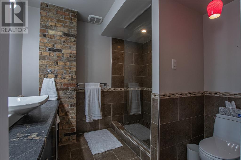 1500 Venetian Boulevard Unit# W-18, Point Edward, Ontario  N7T 7W4 - Photo 42 - 25019293