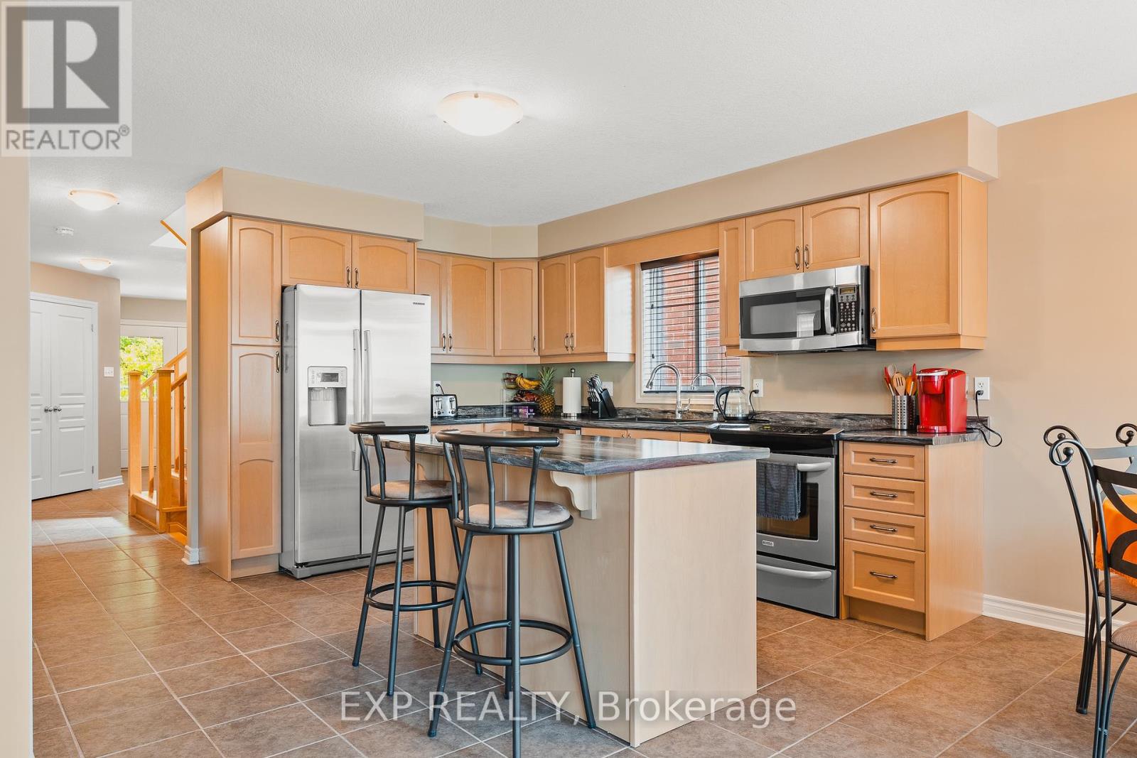 Property at 98 RIEHM STREET image 3