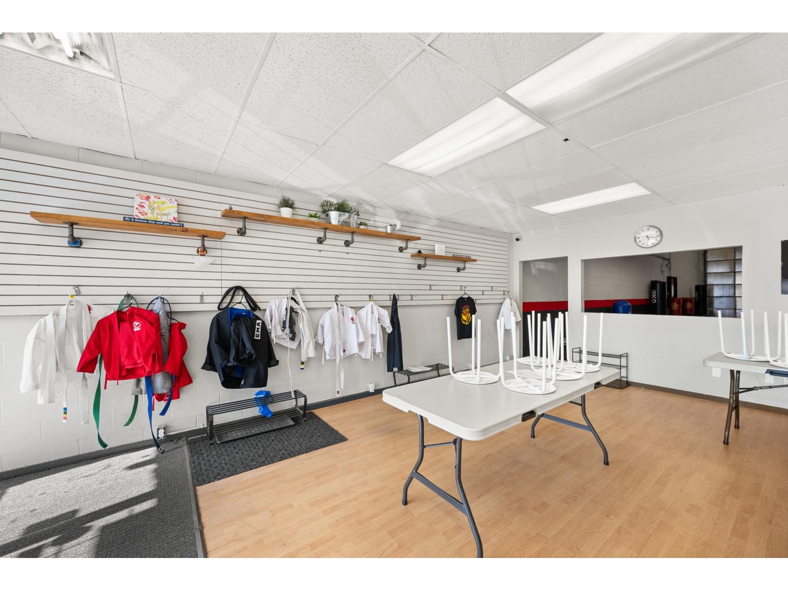 5784 203 Street, Langley, British Columbia  V3A 4H9 - Photo 5 - C8071143